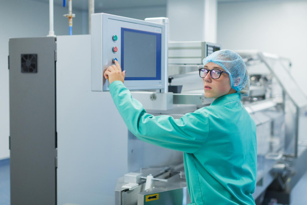 india-lab-equipment-trends-2026-precision-cooling-automation